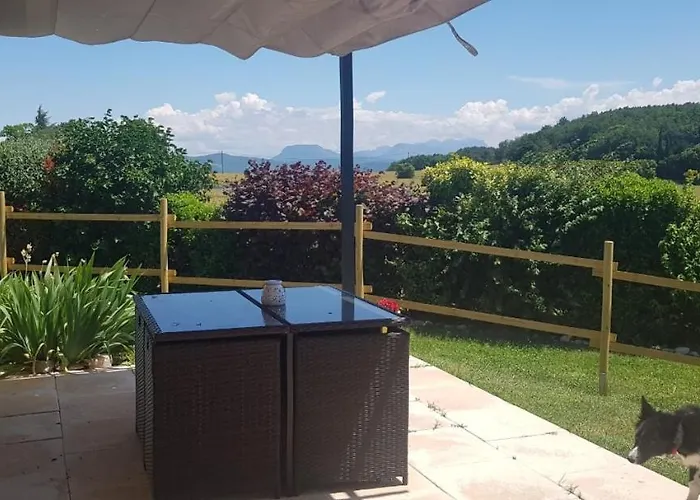 Combet Climatise Avec Jacuzzi *