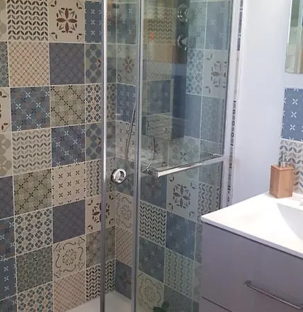 Combet Climatise Avec Jacuzzi